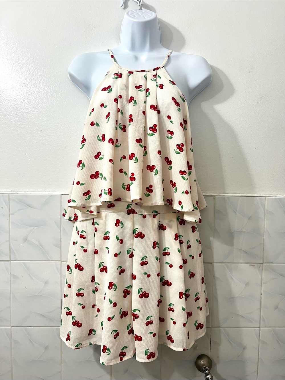 Women’s Cream Cherry Halter Romper Shorts L Retro Coquette Feminine Cottage